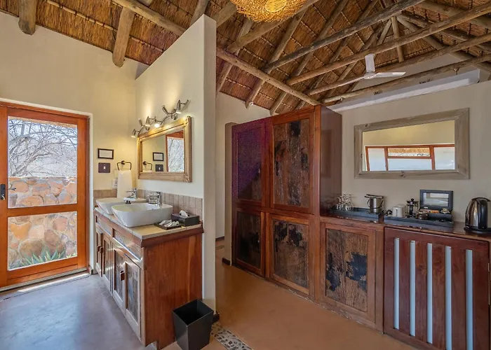 Shibula Safari Lodge